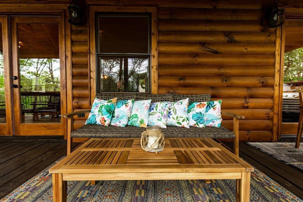 Luxe Family Cabin 8 Min To Downtown Блу-Ридж Екстер'єр фото