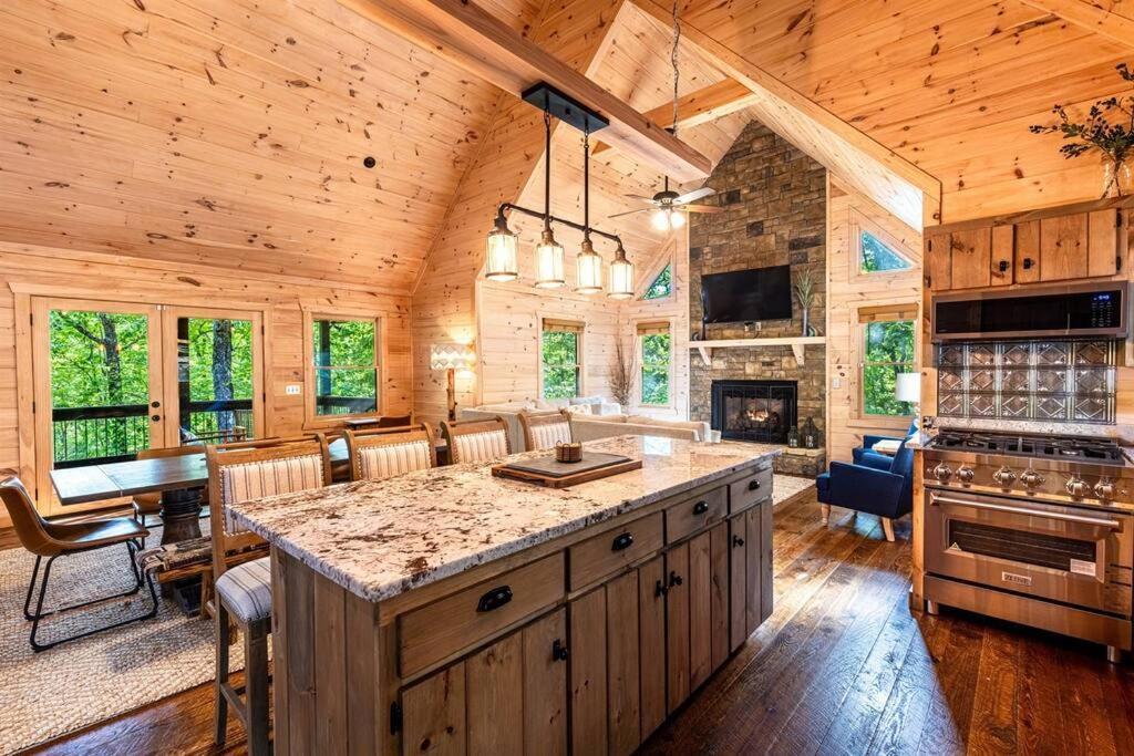 Luxe Family Cabin 8 Min To Downtown Блу-Ридж Екстер'єр фото